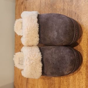 CROCS leather and faux fur women's clogs mules sz 7